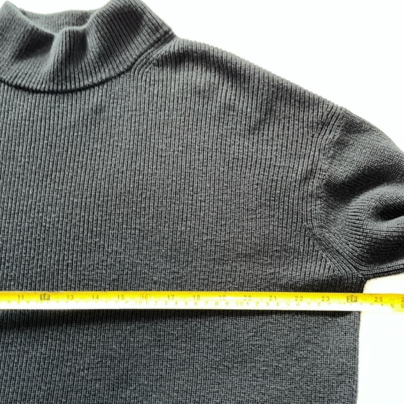 Lululemon Merino Wool Blend Black Turtleneck Sweater - Picture 6 of 12
